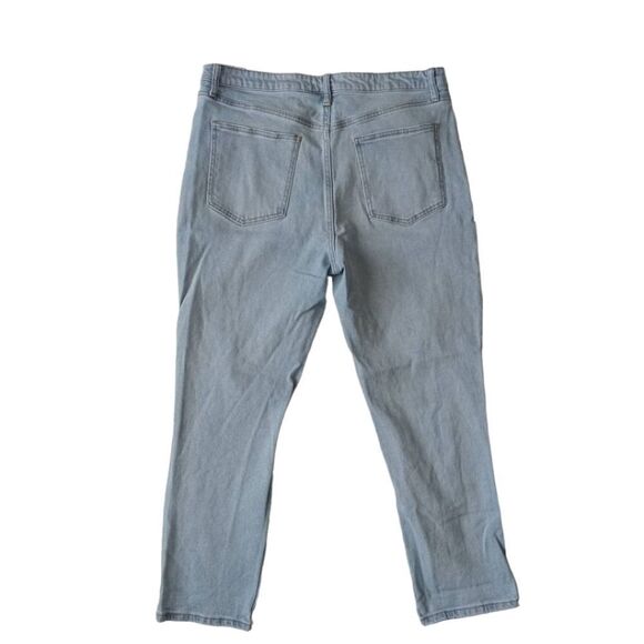 No Boundaries Juniors Light Wash Distressed Straight Leg Denim Jeans Size 19 - Picture 2 of 12